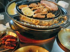 -胡悦里韩式烤肉(芝罘万达广场店)