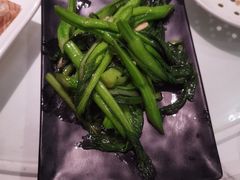 清炒芥蓝-十六台·经典广东菜(德外大街店)