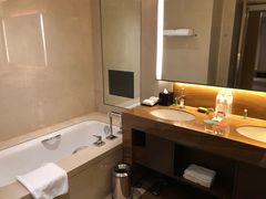 -青岛富力艾美酒店