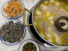 -朴小妹人参鸡汤火锅(长白山万达店)