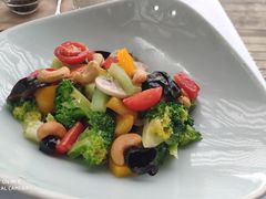 坚果时蔬-野蔓果·山野菜(西湖景区·龙井茶田店)