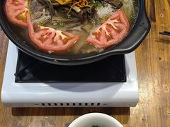 -乡土特色.冷锅鱼.牦牛肉汤锅