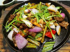 铁板牛肋条-九记路边鸡(穗盐路店)