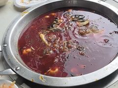 -忘情水鱼头·鲜鱼火锅(滨江中路店)