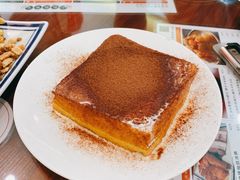 小龙凤漏奶华-小龍鳳餐室(番禺路店)