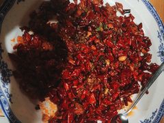-渝信川菜 · 川味家常菜(财富购物中心店)