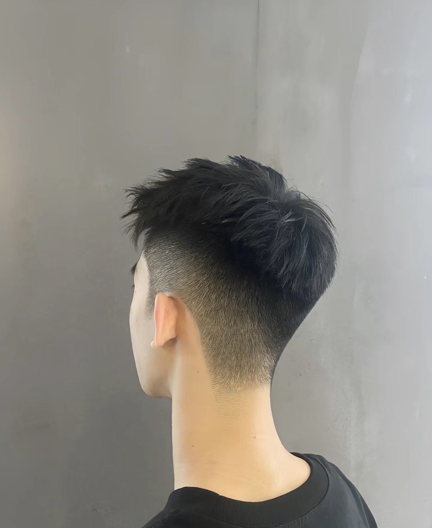 男生简洁发型