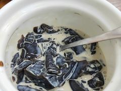 经典龟苓膏-六姑龟苓膏糖水卤水店