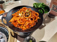 -蚂蚁洞·烤肉大营地(上海静安大悦城店)