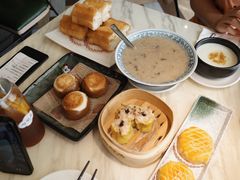 酥皮水牛奶菠萝包-陶陶居酒家(SM二期购物广场店)