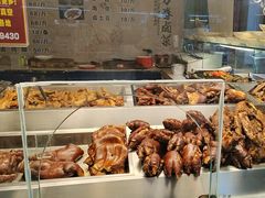 -老鼎万春卤菜(五代传承创始老店)