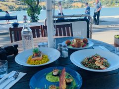 -Bully Hayes Restaurant & Bar