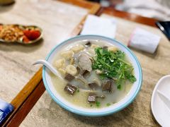 鸭血粉丝汤-大食代美食广场(上海中心店)