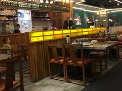 -胡须佬鸡煲四季火锅店(石厦西村直营店)
