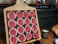 厚切羔羊圆上脑-快乐小羊·内蒙牛羊肉火锅(流花中心店)