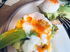 牛油果温泉蛋吐司-O'mills Sourdough Bakery&Bistro(永嘉路店)