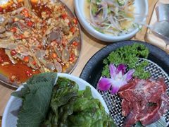 -青瓦餐厅·生鱼片·韩园烤肉(西塔店)