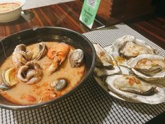 -广州万富希尔顿酒店·感趣自助餐厅·金秋蟹宴生蚝海鲜刺身