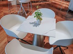 -潮一不贰·法式甜品·生日蛋糕·西式简餐(外滩店)