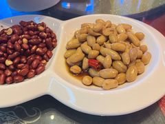 毛豆花生-壹号院音乐餐厅•烤全羊•新疆菜(浐灞店)