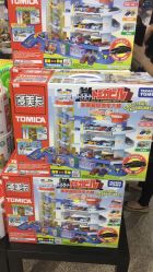 -逝水玩具折扣店