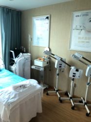 -痘院士专业祛痘皮肤管理