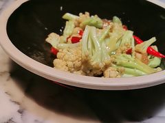 干锅咸肉花菜-青雅中餐厅(大连金石滩绿发希尔顿度假酒店)