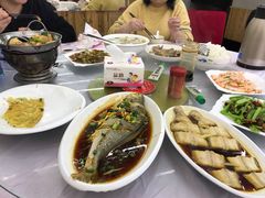 -渔中舟海鲜大排档(普陀沈家门店)