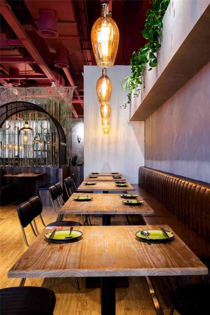 这家新疆菜开了蛮久一直也没有莱吃过,本身也喜欢,就尝试一下.