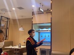 -七欣天香辣蟹火锅(闵行浦江欢乐颂店)