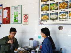 大堂-牛一煲美食(江高店)