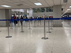 -班达拉奈克国际机场