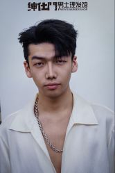 -绅仕門男士理发馆
