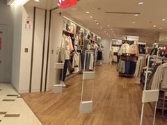 -优衣库(青岛伟东乐客城店)