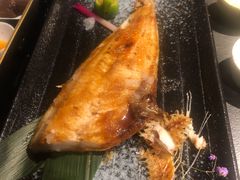 -铭牛烧肉·和牛海鲜自助(高新月牙湖店)