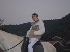 -梦娜斯庄园