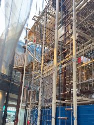 -PIPIKINGDOM皮皮王国欢乐号(欢乐海岸购物中心店)