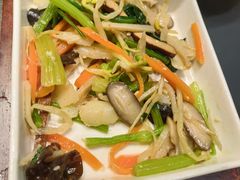 -江宴渔村·鱼鲜土菜(紫荆广场店)