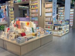 -新华书店(泉城路店)