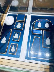 -北京七彩云南翡翠珠宝旗舰店(月坛店)