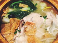 -刀小蛮半只鸡过桥米线(家乐福四元桥店)