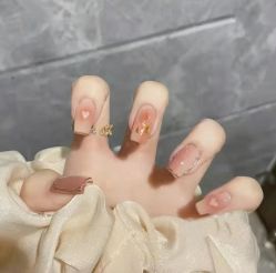 -悦指间美甲美睫
