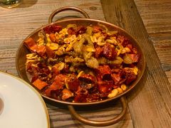 sisters秘制麻辣鸭舌-SISTERS BAR RESTAURANT川意酒馆(嘉善老市H楼店)