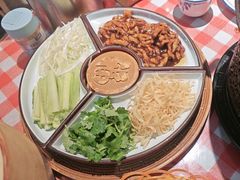 -老郑家东北春饼(龙悦居店)