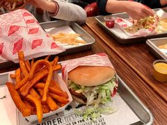-FATBURGER 特富客汉堡(外交公寓店)