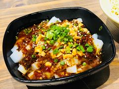 伤心凉粉-巴厘龙虾·榜首油焖大虾(音乐学院·沿江酒馆店)