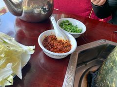 -绿色墨脱石锅城