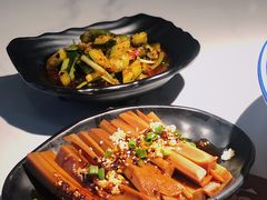 -桂二老坛酸菜鱼(三街两巷店)