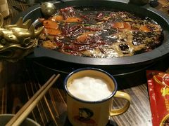 -黄潇洒老火锅(九眼桥宏济巷店)