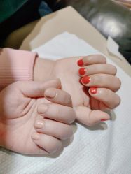 -桃色美甲沙龙